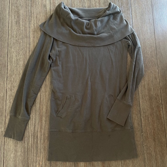 Cowl neck tunic - Picture 3 of 6